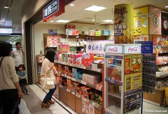 訪日游客回國(guó)后消費(fèi)成日本出口增長(zhǎng)新動(dòng)力，日用百貨銷售持續(xù)受益